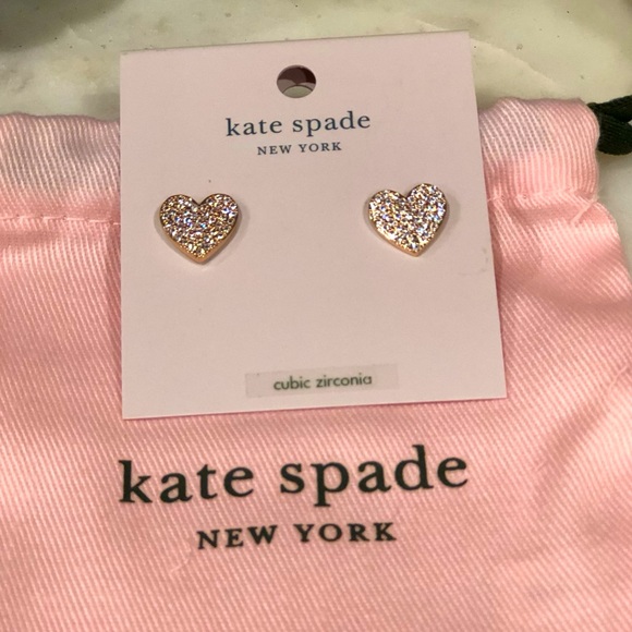 ♠️NWT♠️ Kate Spade New York Yours Truly Rose Gold Heart Stud Earrings - Picture 2 of 10